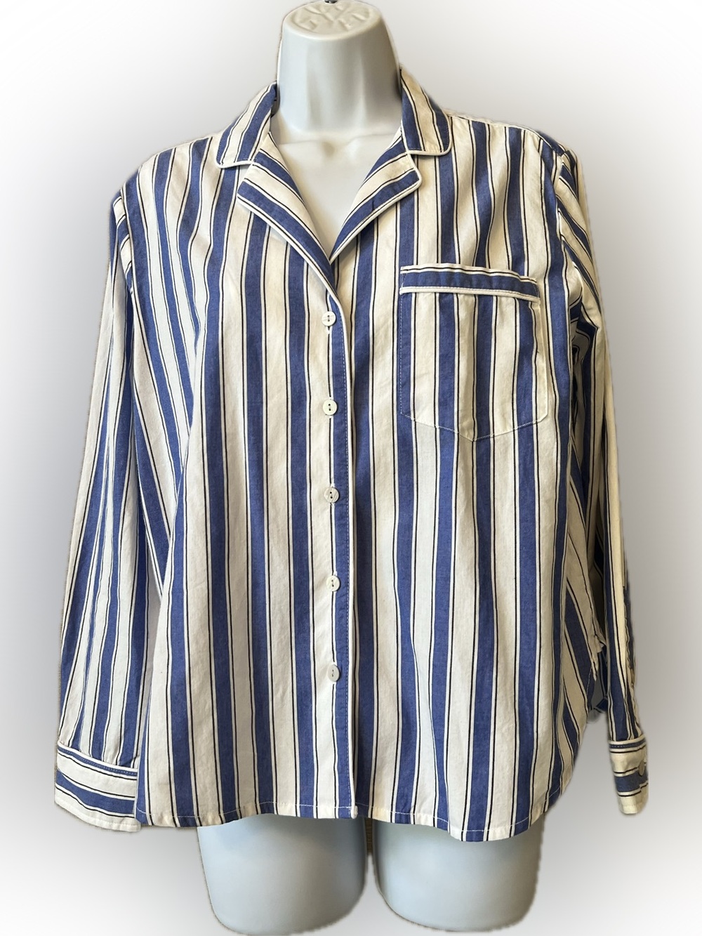 Gap Body pocket striped shirt L/S like new XS PETITE blue & white
